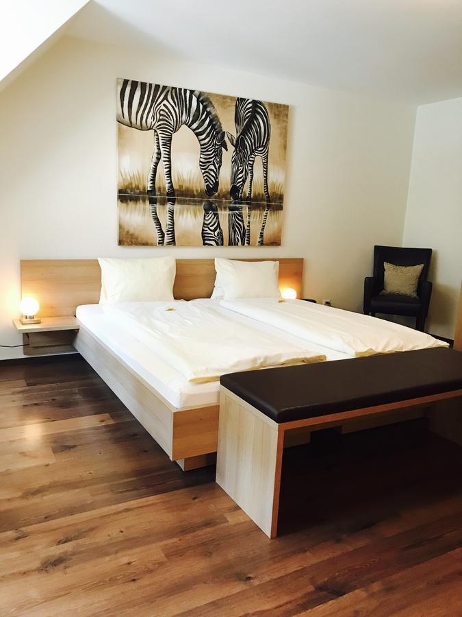 Hotel Kreuz Хольдербанк Экстерьер фото