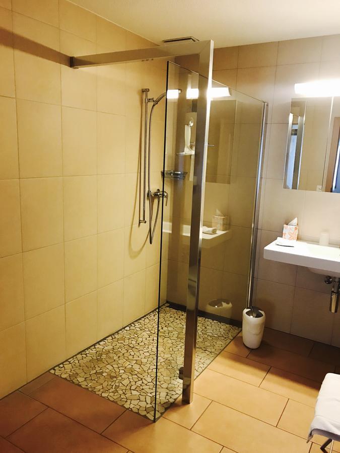 Hotel Kreuz Хольдербанк Экстерьер фото